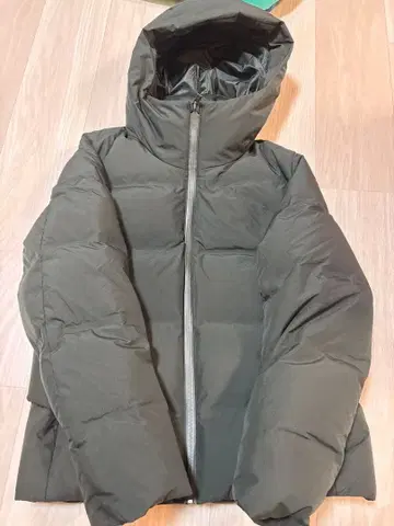 UNIQLO 다운 자켓 S 사이즈