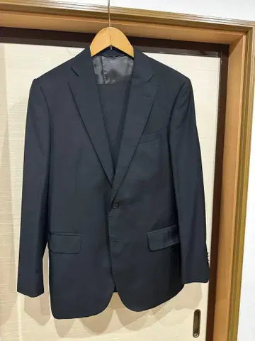 더 슈트 컴퍼니 수트