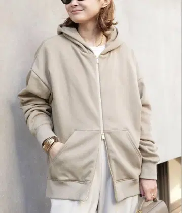 두지엠 클라세 Warm 지퍼 후디 베이지 미사용 새상품