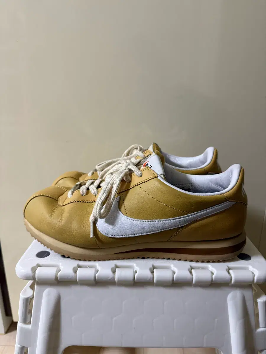 Nike Cortez 23 SE Wheat Gold 270
