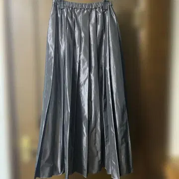 UNITED ARROWS 다크 그레이 플리츠 스커트