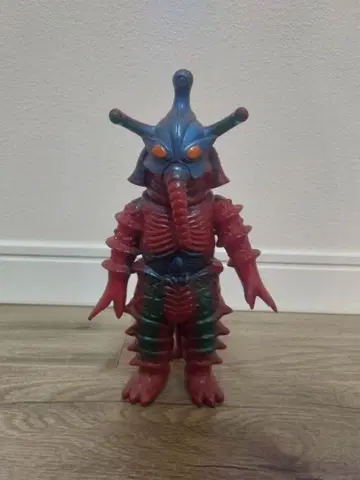 1984년 반다이 히폴리토 성인