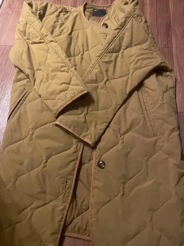베이지 퀼팅 자켓 L 사이즈