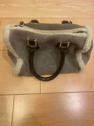 그레이 스웨이드 퍼 핸드백