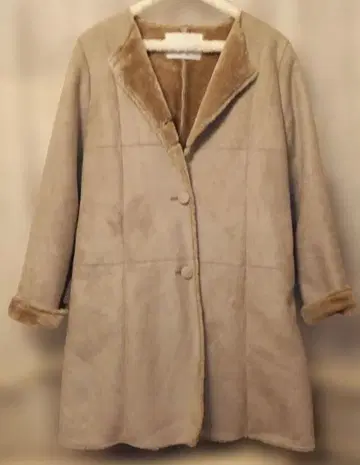 Ketty cherie 베이지 무스탕 코트 버튼 포함