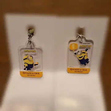 미니언 아크릴 키링 2개 세트