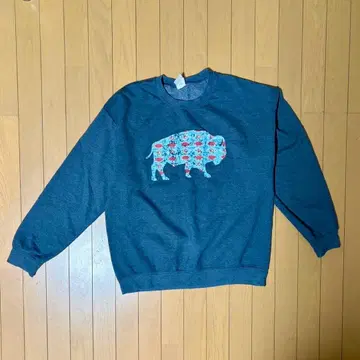 GILDAN 버팔로 그래픽 맨투맨