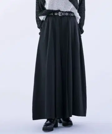 엘르 로제트 하카마 플리츠 팬츠 블랙