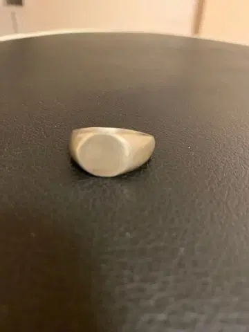 심플한 실버 시그넷 반지