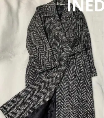 INED 헤링본 무늬 롱 코트