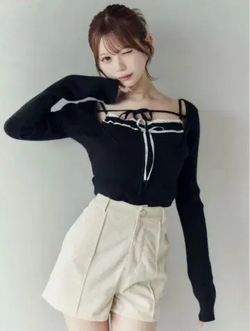 EATME 바이컬러 캐미 니트 앙상블