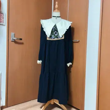 한 점뿐인 프릴 세일러 카라 꽃무늬 액자 원피스 빈티지 리메이크