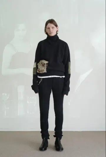 SUNSEA 22aw 2 Army Patch Thermal Turtle