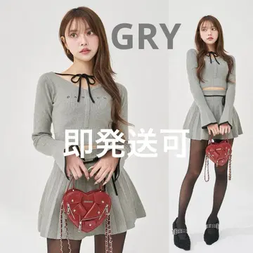 다리치 허리 오픈 리본 디자인 니트 미니 원피스