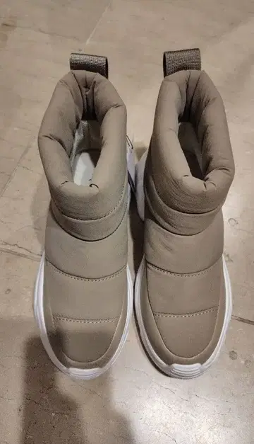 새상품 앙코키느 Anne coquine 스노우 부츠 M 사이즈