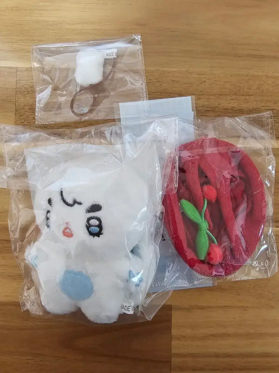 Seventeen s.coups Robdattou doll