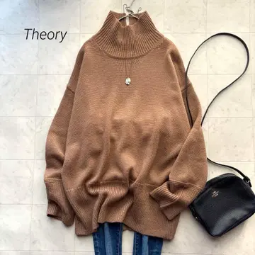 띠어리 하이넥 울 니트 카멜 스웨터 루즈 실루엣