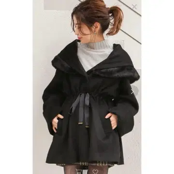 퍼 달린 빅 후드 코트 블랙