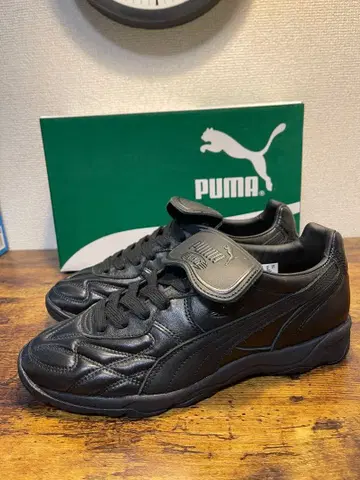 PUMA King Indoor black
