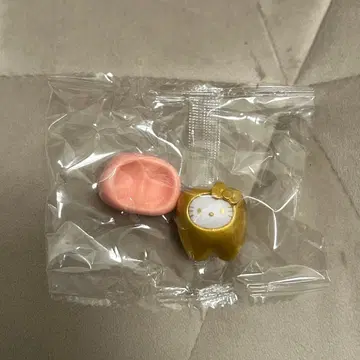 산리오 캐릭터즈 모두 함께 되자! 치아 레어 키티 골드 가챠