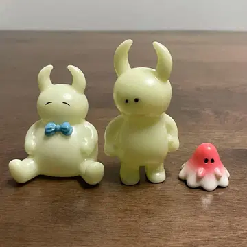 우아모우 UAMOU 유령 포함 2체 세트 축광