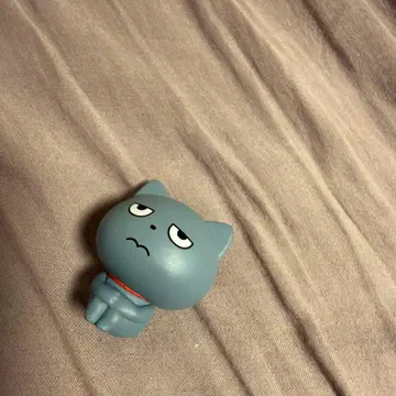 그레이 고양이 피규어