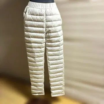 새상품! I.M (아이엠) 따뜻한 다운 80% 함유 캐주얼 팬츠