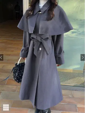 리본 벨트 케이프 포함 롱 코트[kz379]