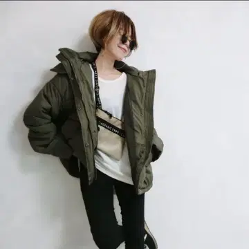 cft 카키 후드 부착 다운 자켓