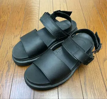 닥터마틴 VOSS 통굽 가죽 스트랩 스포츠 샌들