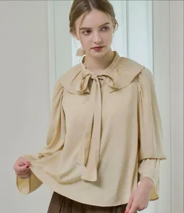 idem 보타이 리본 프릴 블라우스 이데무 미사용 새상품