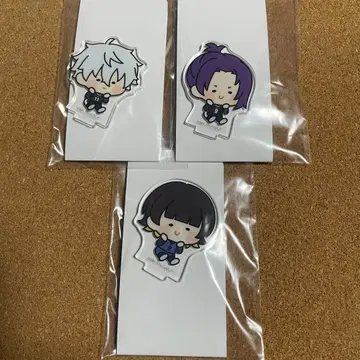 음마 뺨 블루 록 나기 세이시로 미카게 레오 바치라 메구루