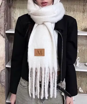 MUCENT 머플러 아이보리