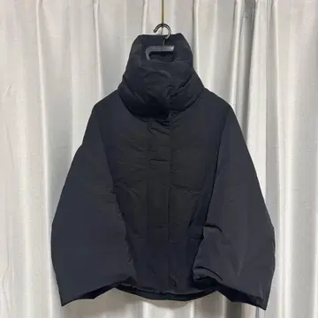 유니클로 +J 하이브리드 다운 자켓 블랙