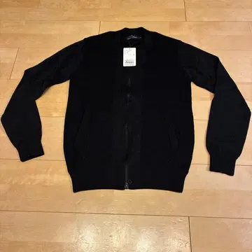 미사용 새상품 어반 리서치 긴팔 집업 스웨터 M 사이즈 남성용