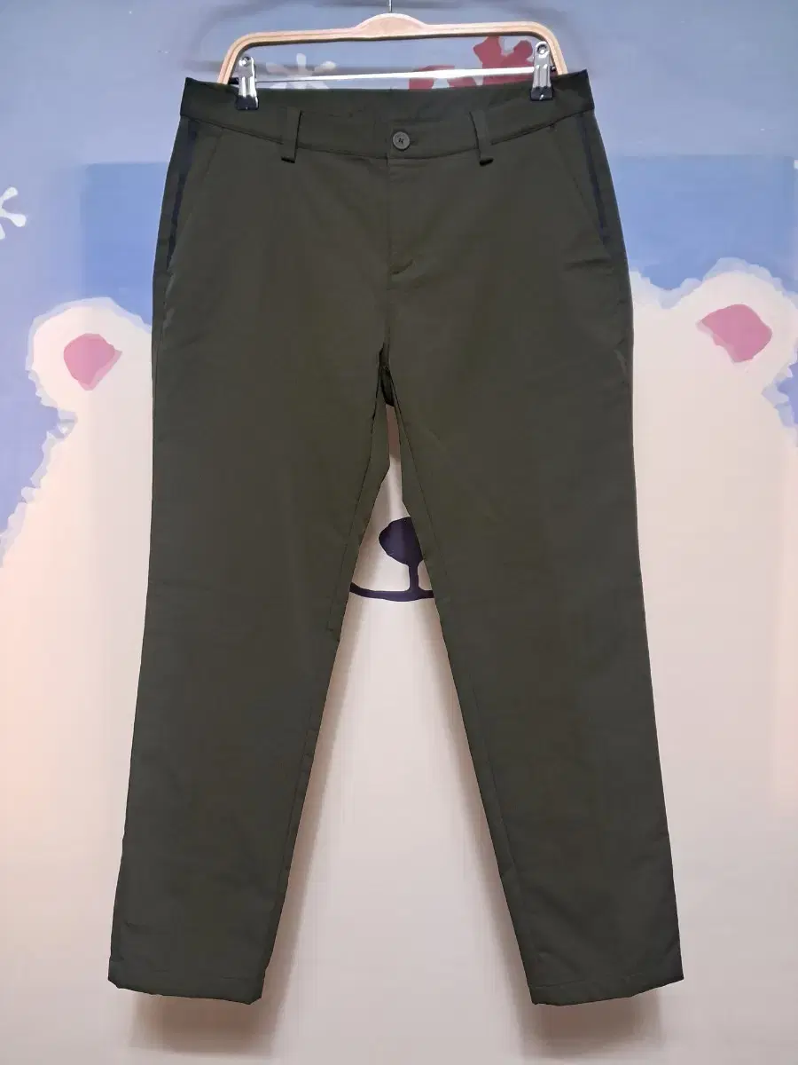 (32) Beanpole Sport Khaki Fleece Pants