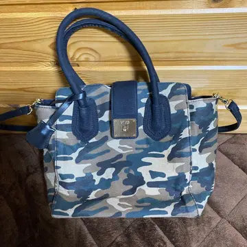 V73 카모 패턴 숄더백