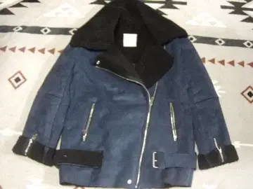 HONESTY 페이크 무스탕 라이더 자켓 보아 안감 네이비