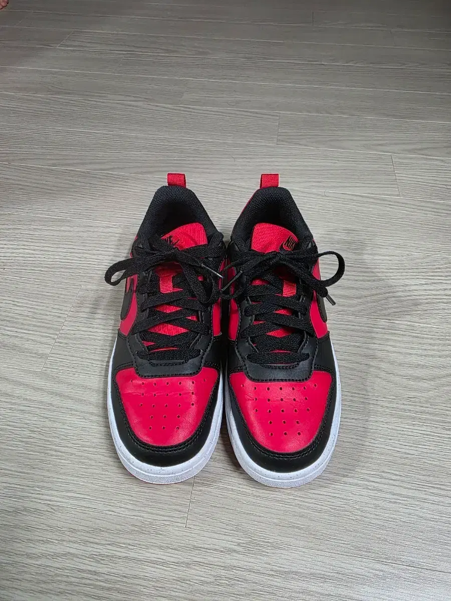 Nike Court Barrow Black/Red Sneakers