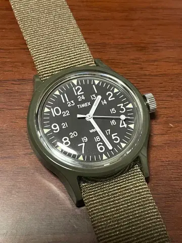 TIMEX 오리지널 캠퍼 블랙 x 그린 36mm