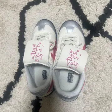 오니츠카타이거 스니커즈