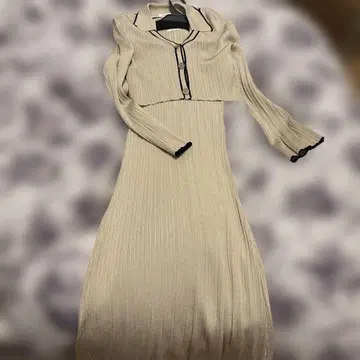 플레이아이디 원피스