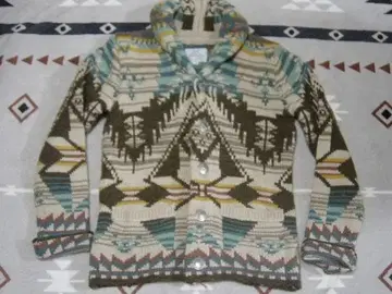 ANTIBALLISTIC 앤티발리스틱 카우친 네이티브 무늬