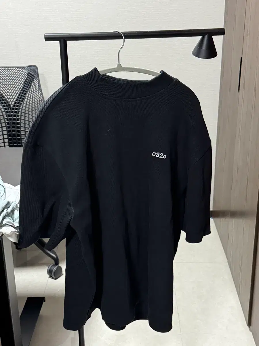 032c black short-sleeved t-shirt