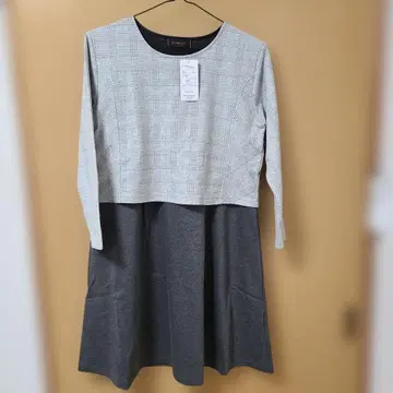 체크 무늬 긴팔 원피스 그레이