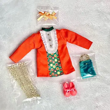 타카라토미제 초대 리카짱 레트로 리카 미색 입술 의류와 잡화만