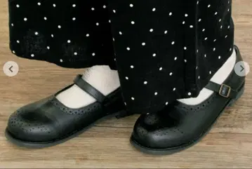 사만사 모스모스 메달리온 원 스트랩 슈즈 블랙 L 사이즈