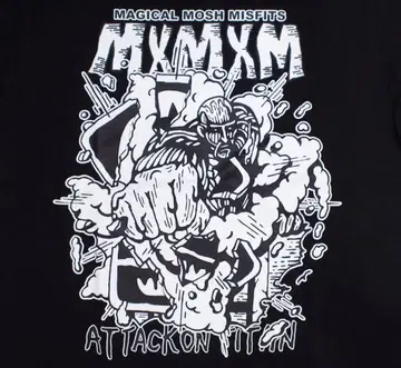 진격의 거인 초 대형 거인 매지컬 모쉬 미스핏츠 T셔츠 L 사이즈