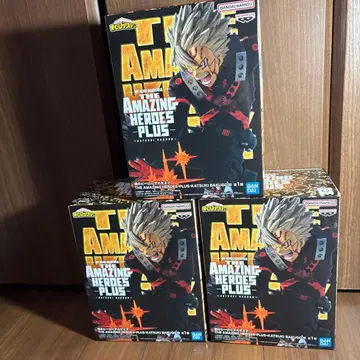 THE AMAZING HEROES PLUS 바쿠고 카츠키 피규어 3