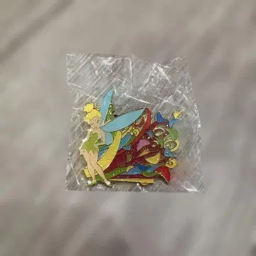 디즈니 하모니 인 컬러 팅커벨 핀 배지